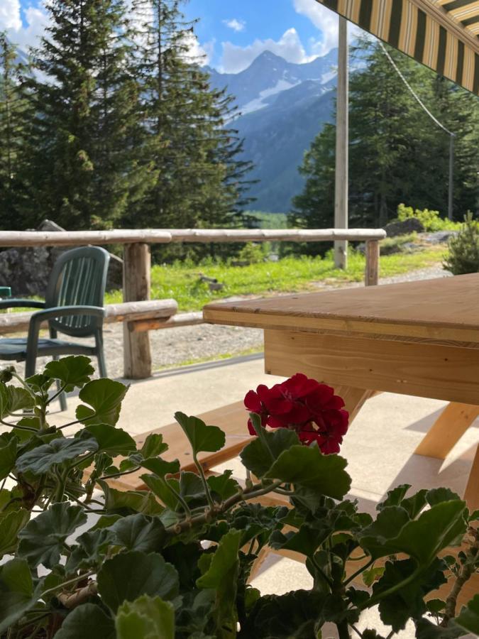 Hotel Gembro Chiesa in Valmalenco Extérieur photo