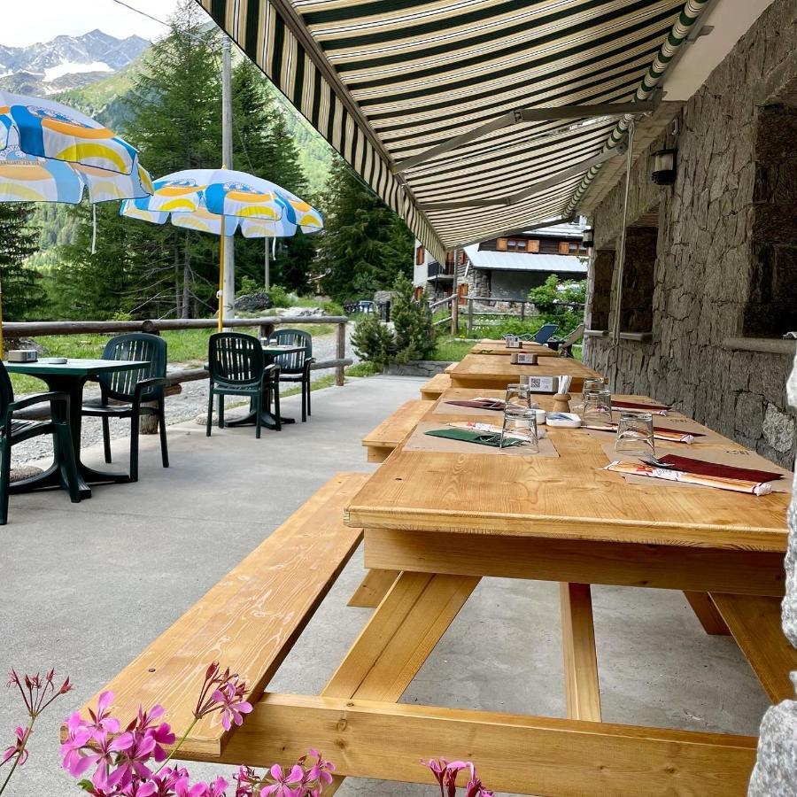 Hotel Gembro Chiesa in Valmalenco Extérieur photo