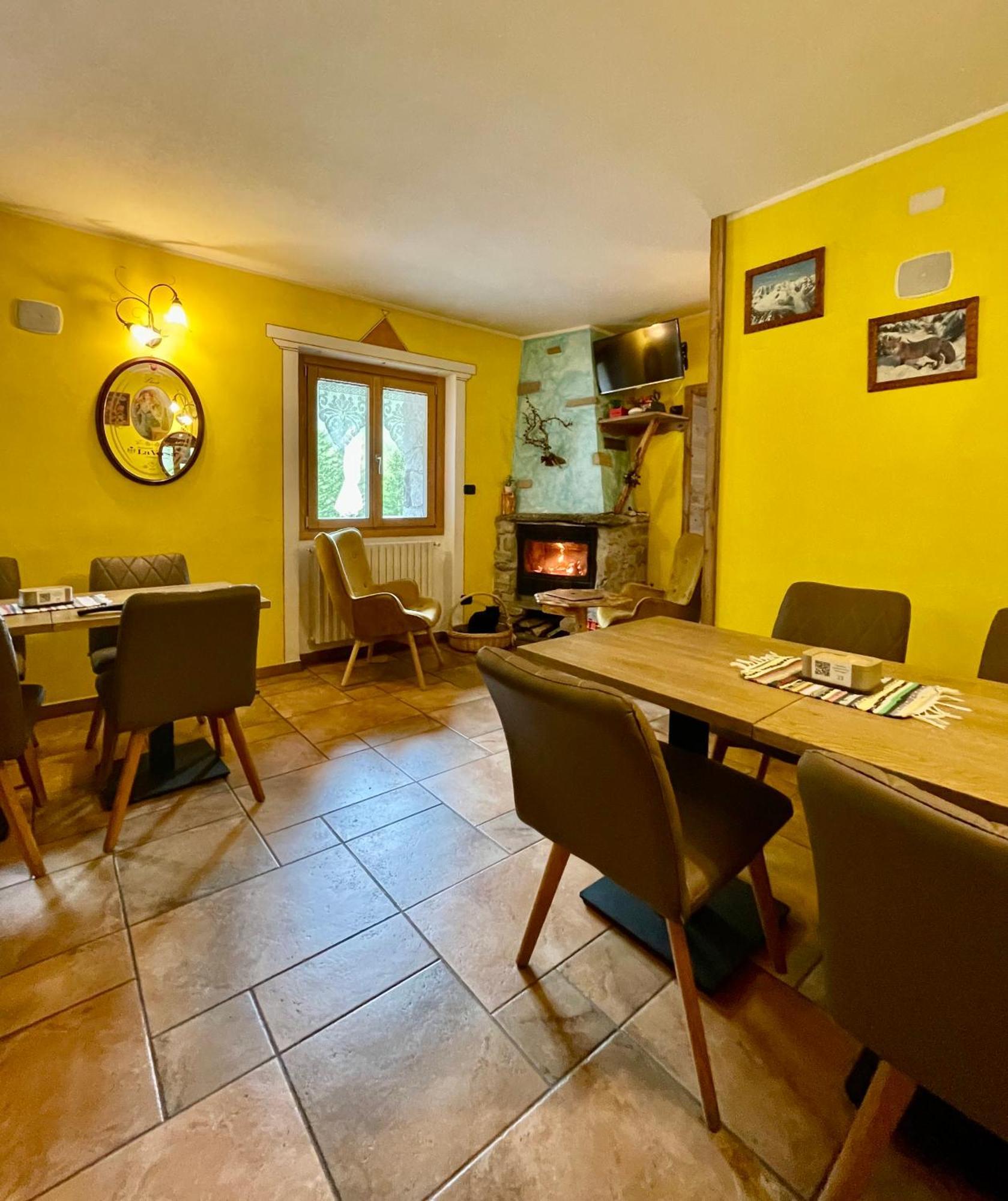 Hotel Gembro Chiesa in Valmalenco Extérieur photo