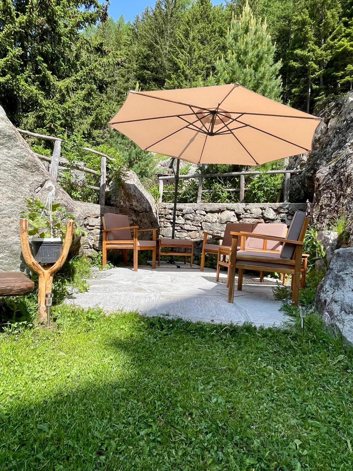 Hotel Gembro Chiesa in Valmalenco Extérieur photo